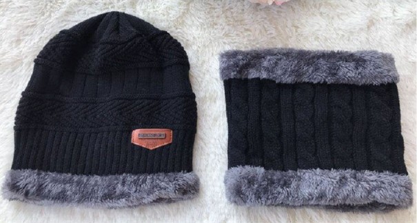 Ladies' Knitted Reversible Set J2857 black