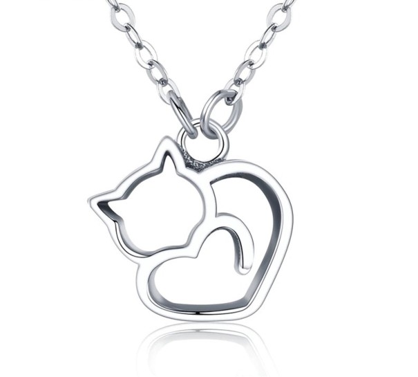Ladies' Necklace with a Cat in a Heart 1