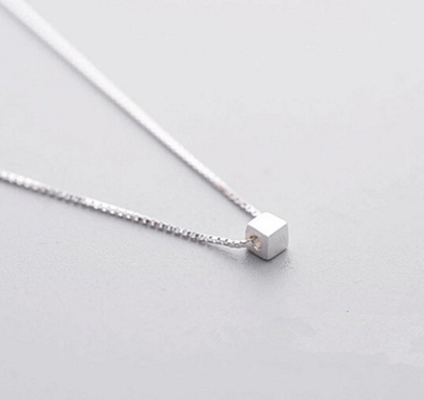 Ladies' Necklace with Cube 1