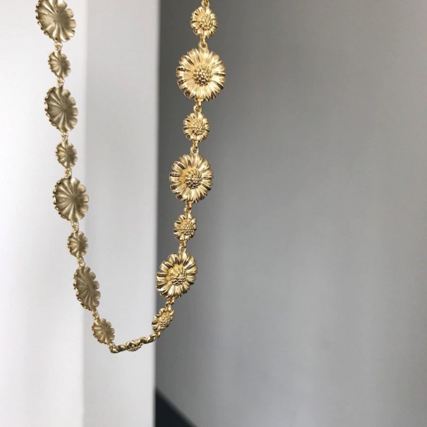 Ladies' Necklace with Flowers A1603 1