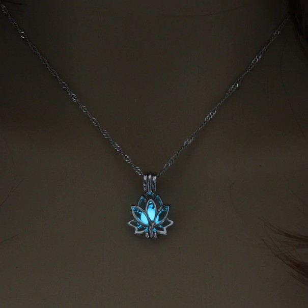 Ladies' Necklace with Glowing Lotus 3