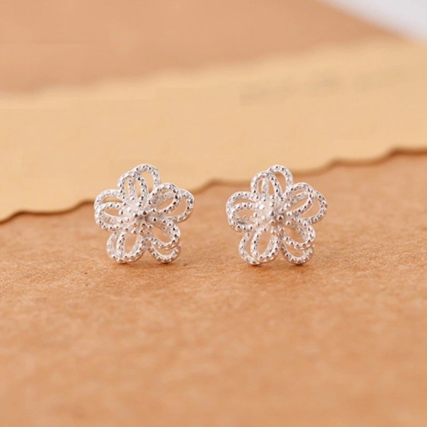 Ladies' Stud Earrings Flowers 1