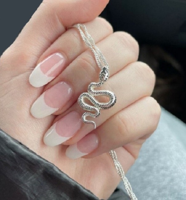 Ladies Twisted Necklace with Snake silver