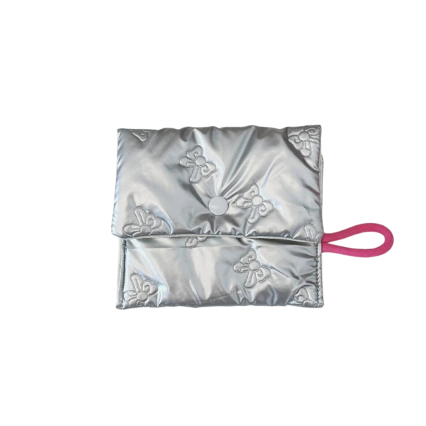 Ladies' Wallet with Bow Pattern 13 x 11.5 cm PU Material Coin Wallet Cosmetic Bag Stylish Organiser with Snap Fastening Elegant Pouch silver
