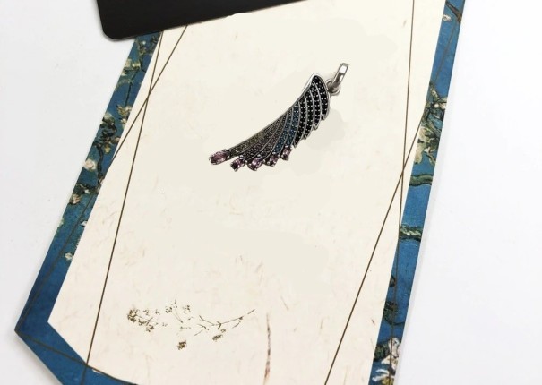 Ladies' Wing Pendant 1