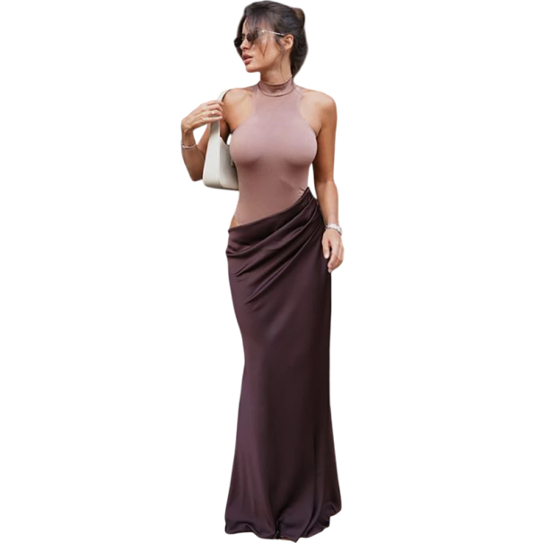 Lang satin aftenkjole med høj krave og synlige hofter. Bodytop. Tætsiddende snit. Elegant brun kjole med stropper. khaki S