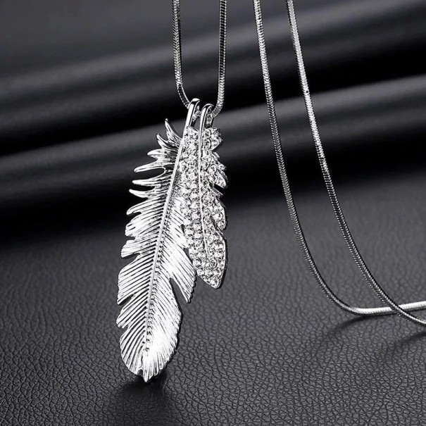 Lange damesketting met hanger D53 10