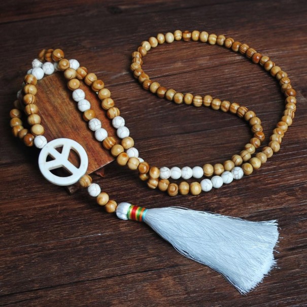 Lange damesketting met kralen 16