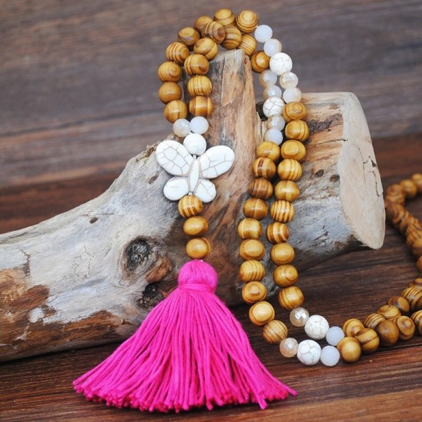 Lange damesketting met kralen 2