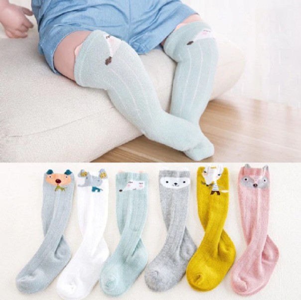 Lange Kindersocken mit Ohren hellgrün 0-1 Jahr