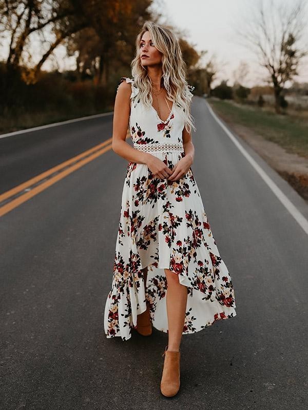 Langes florales Boho-Kleid weiß M