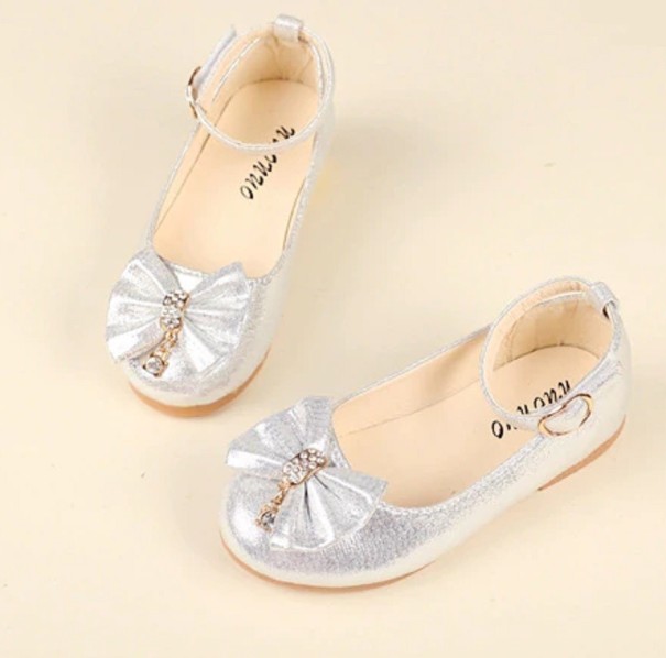 Lány balerina cipő masnival ezüst 24