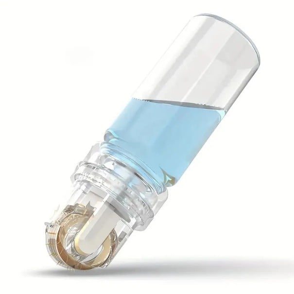 Lasinen roller mikroneuloilla 64 neulaa 0,2 mm pituus 77 mm leveys 23 mm titaanineulat läpinäkyvä applikaattori ihonhoitoon 1