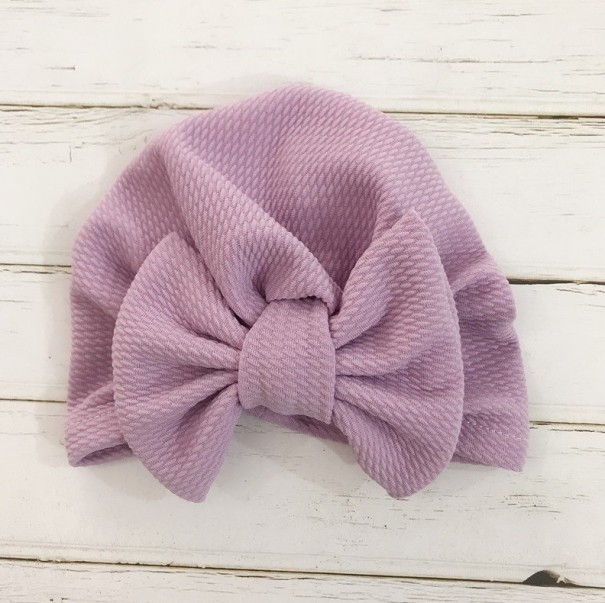 Lasten hattu rusetilla A2 laventeli