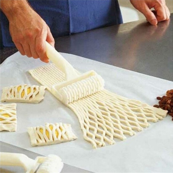 Lattice Pastry Cutter 1