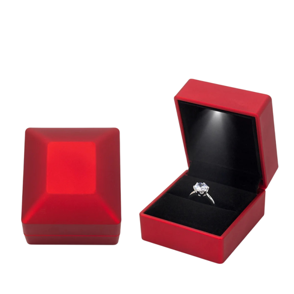 LED Illuminated Ring Box 5.8 x 6.3 x 5 cm Luxury Jewellery Display Premium Ring Packaging with Internal Lighting Elegant Gift Box for Engagement red