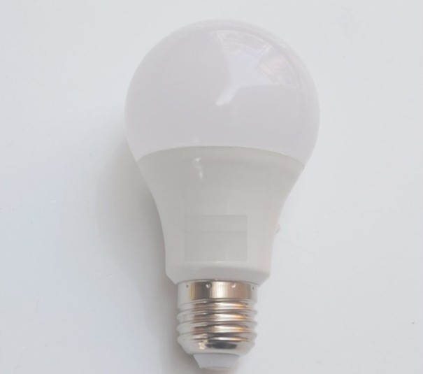 LED izzók - 5 db 12W