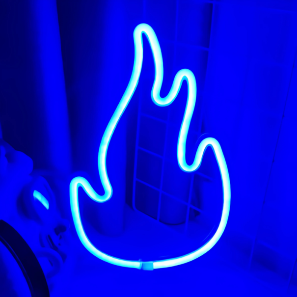 LED Neon Wall Decoration 28.5 x 19 cm Flame Light USB or Battery 3x AA Night Light Party Lighting Room Decoration blue