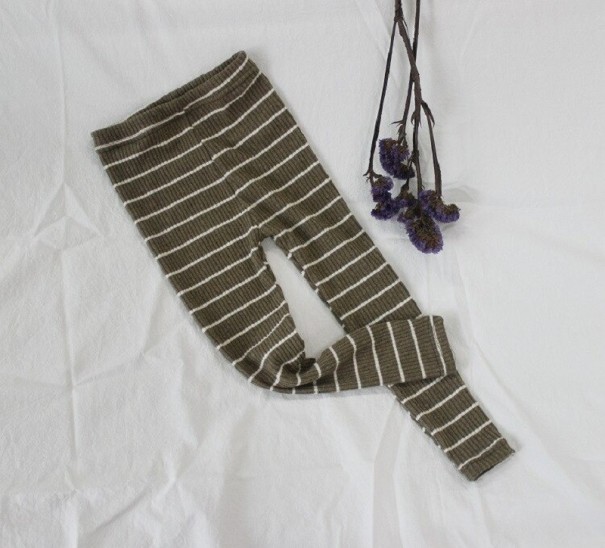Leggings de rayas para niña T2492 verde militar 7