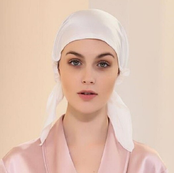 Lenço de seda para senhora branco