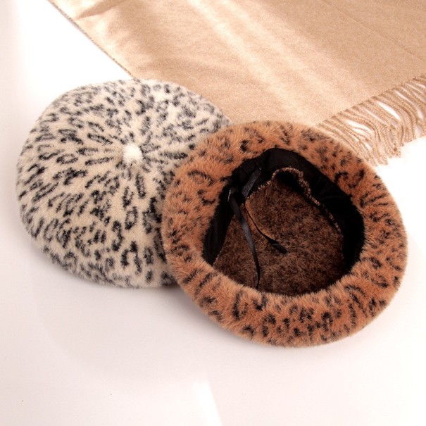 Leopardbasker för kvinnor