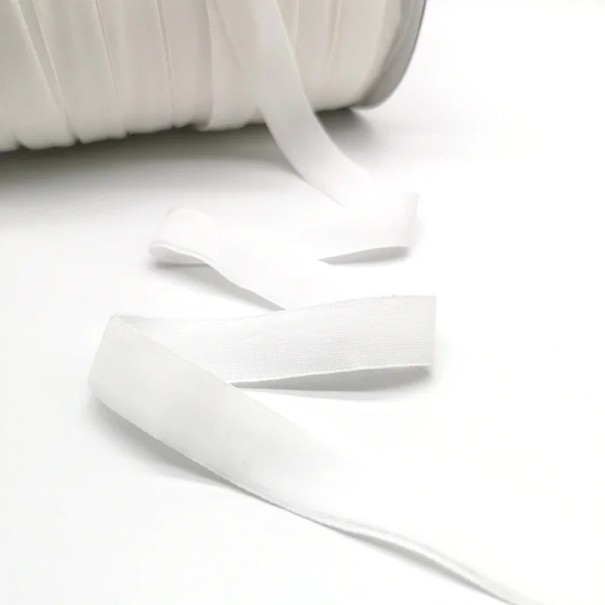 Lint 6 mm 4,6 m fluweel Decoratief lint Luxe fluwelen lint voor geschenken Bruiloftsdecoratie Creatieve creatie Decoratief lint voor handwerk wit