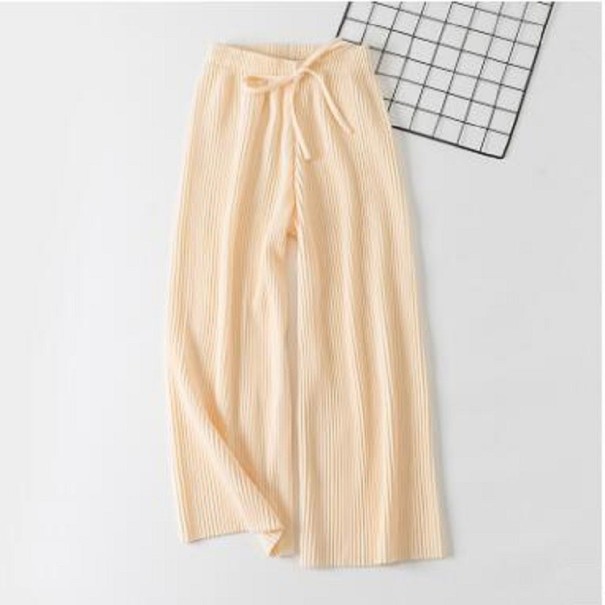 Losse damesbroek D6 crème