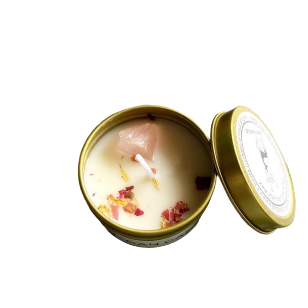 Lumanare parfumata intr-o cutie metalica de 70 g roz