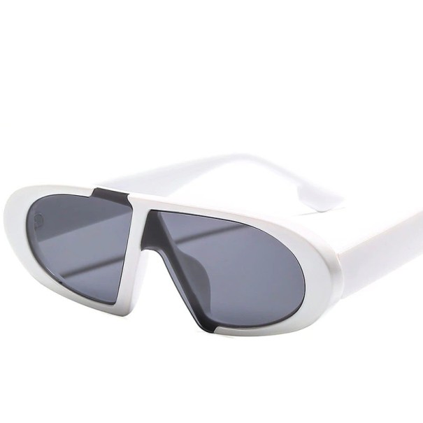 Lunettes de soleil pour femmes E1546 4