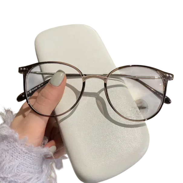 Lunettes rondes de vue -2,50 Filtre de lumière bleue Plastique léger et titane Monture en métal élégante Lunettes de protection stylées pour les yeux marron