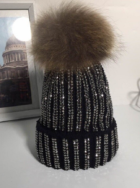 Luxe dameshoed met strass steentjes 9