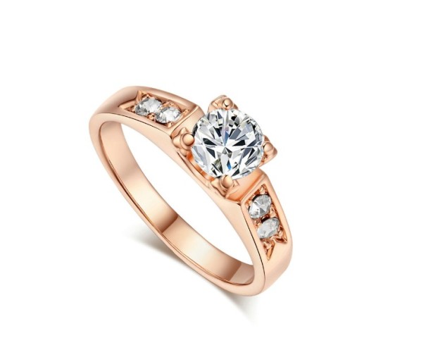 Luxusní dámský pozlacený prstýnek 9