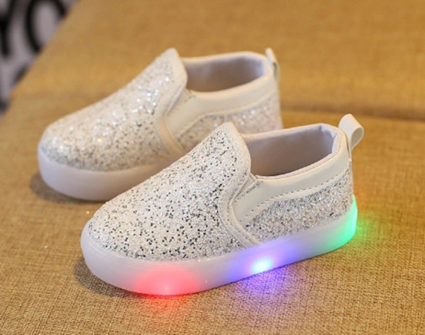 Lysande slip-on sneakers för flickor