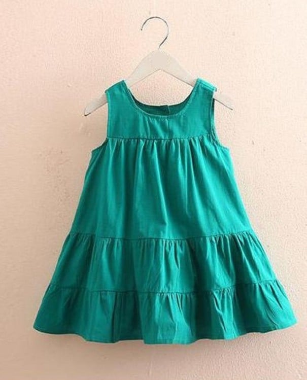 Mädchenkleid N250 dunkelgrün 10