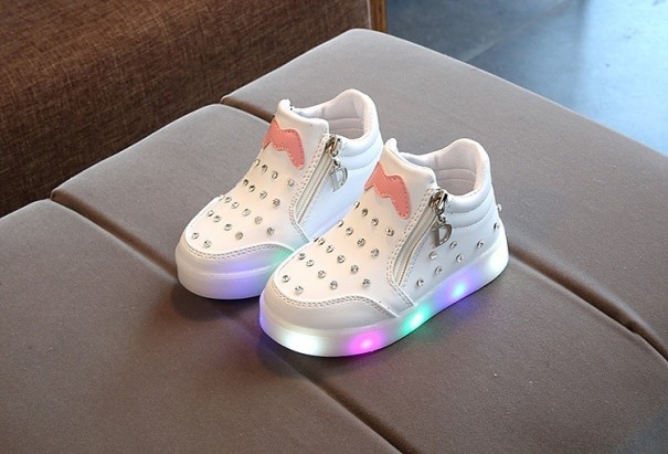 Mädchenschuhe mit Strasssteinen weiß 21