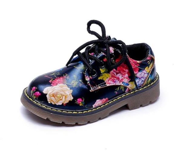 Mädchenstiefeletten mit Blumen schwarz 33