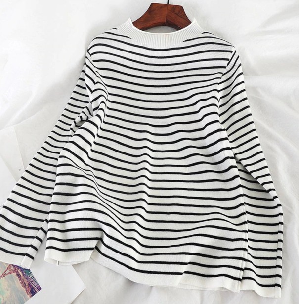 Maglione a righe da donna G305 bianco