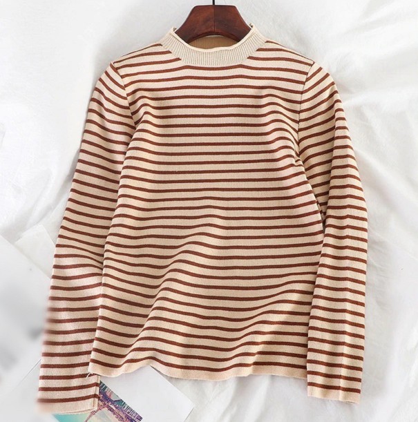 Maglione a righe da donna G305 marrone chiaro