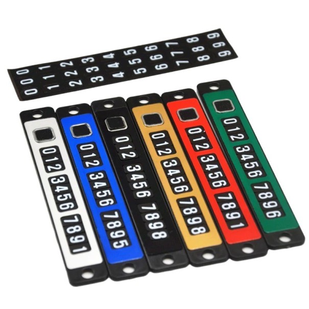 Magneetstrip voor telefoonnummer in de auto