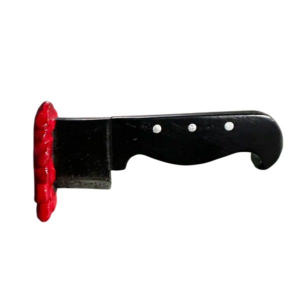 Magnetka nůž 3D dekorativní magnet 6x3x2 cm plast realistický design černo stříbrná s červeným efektem na lednici 1