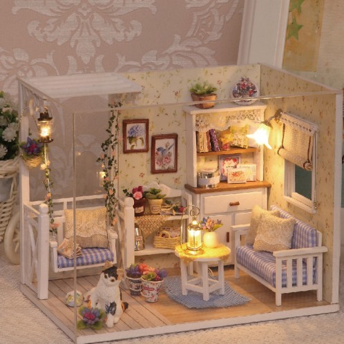 Maison en bois pour poupées 1
