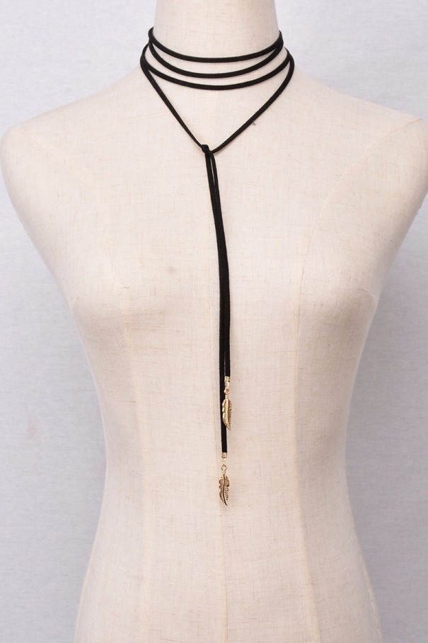 Μακρύ κολιέ choker με φτερό χρυσό