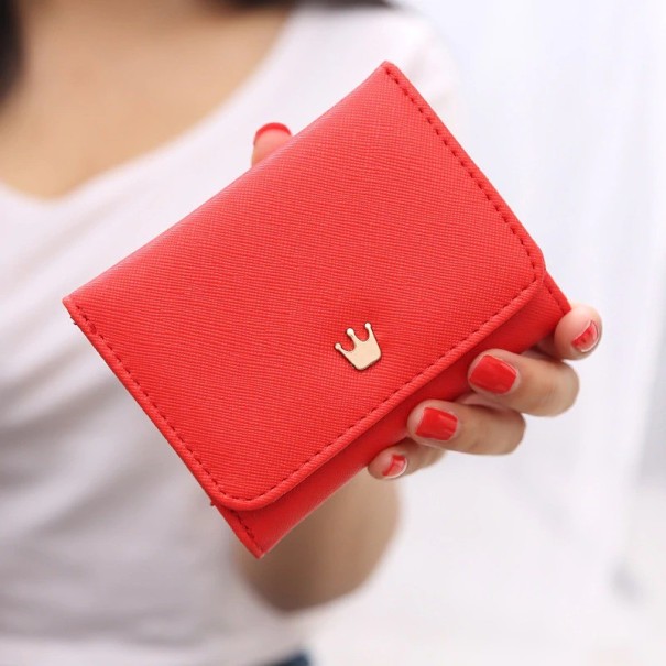 Mały portfel damski z koroną czerwony