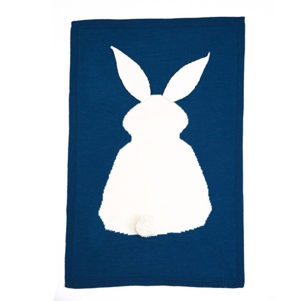 Manta infantil con conejo azul oscuro