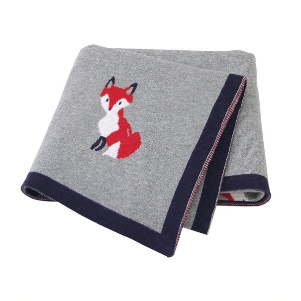 Manta infantil con zorro gris