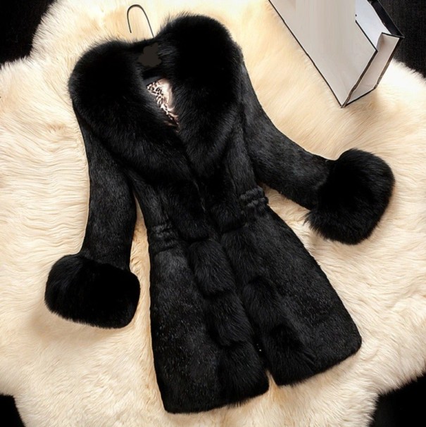 Manteau pour femmes en fausse fourrure P2412 noir L