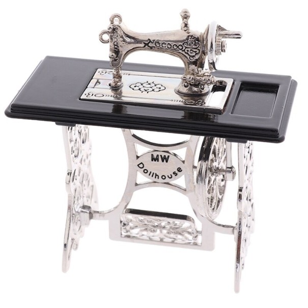 Maquina de coser para muñeca 1