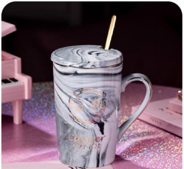 Marmorinen muki horoskooppiaiheella harmaa 8