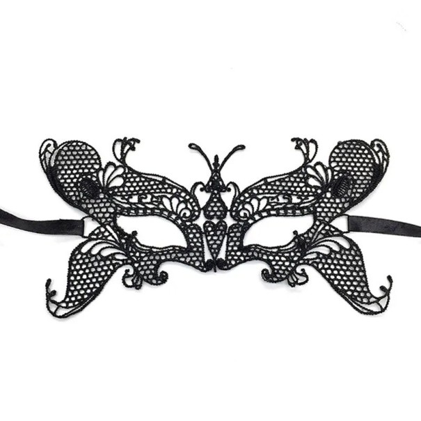 Masque en dentelle V123 1