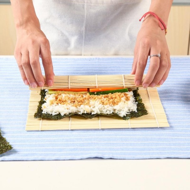 Mata do rolowania sushi 1